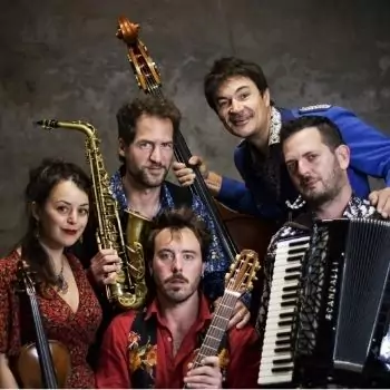 Poissons Voyageurs